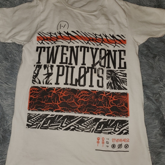 Twenty One Pilots t-shirt - Picture 1 of 1